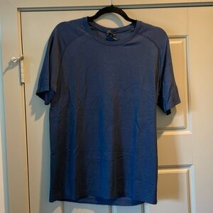 lululemon Metal Vent 2.0 short sleeve